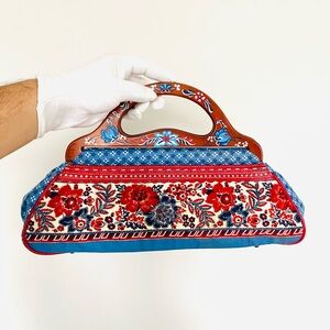 Like new vintage Isabella Fiore hand painted wood handle beaded purse / handbag